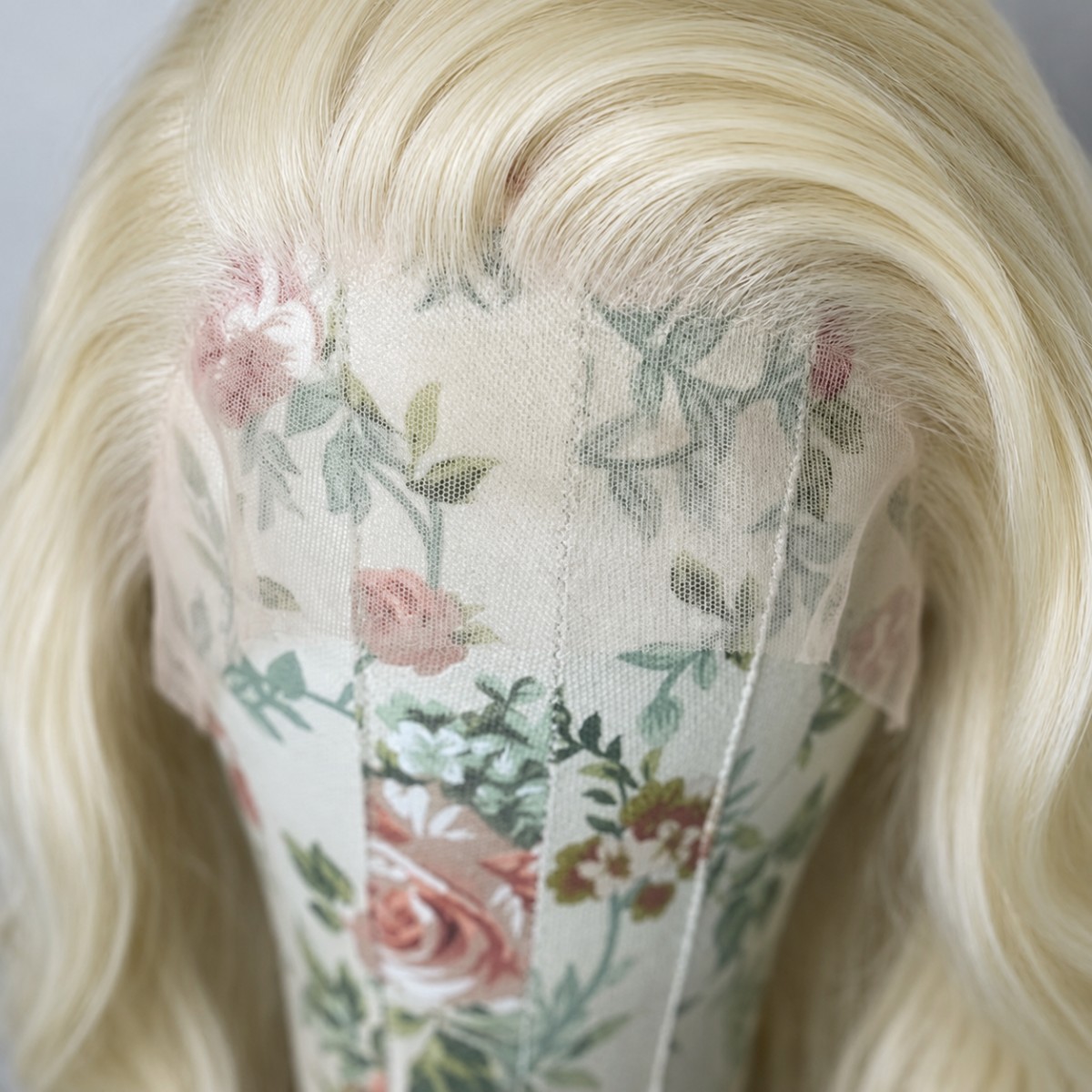 Heat Resistant Synthetic Hair Long Wavy Layered Soft Frontal Lace Wig Blonde