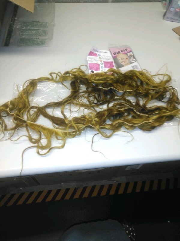 Jewhaut 32″ Wig Human Hair 13×6 HD Body Wavy Soft Lace Front 27# Honey Blonde