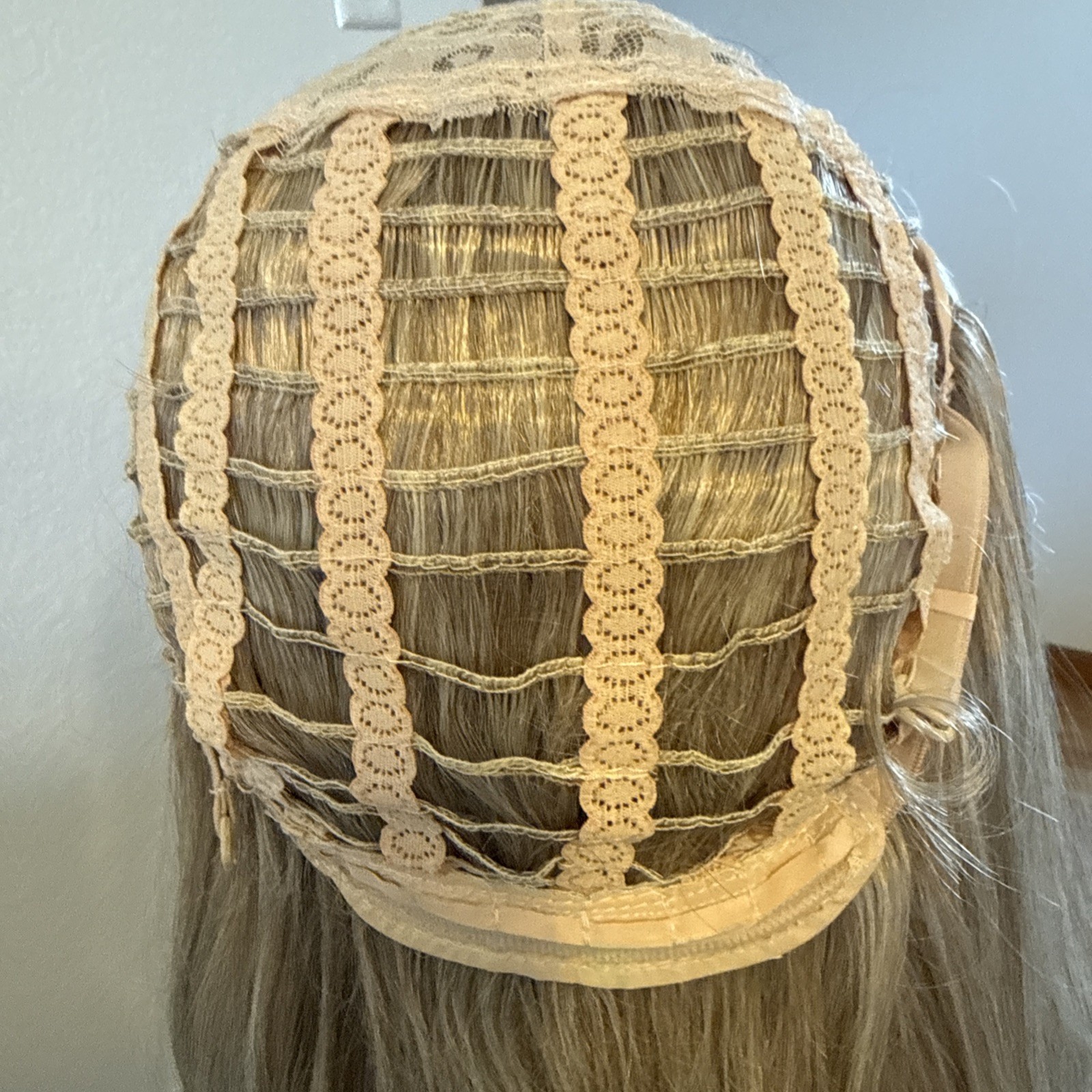 258 New Trend Wigs 26” Rooted Med Ash Blonde With Light Tips GreenHighlights