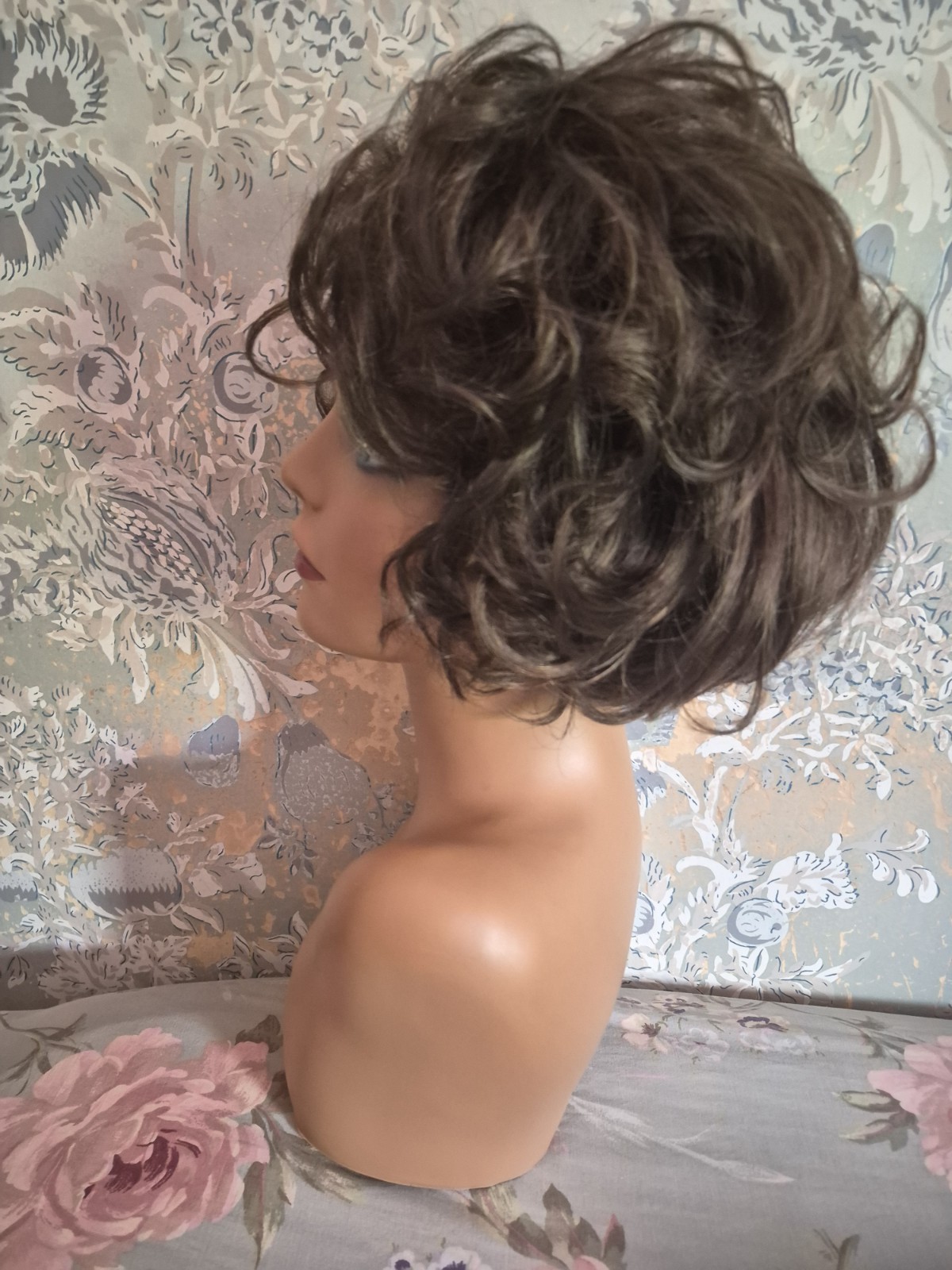 Aspen C-250 Sassy Curly Synthetic Wig Classic Cap Free-Part Dark/Med Brown 6/8R