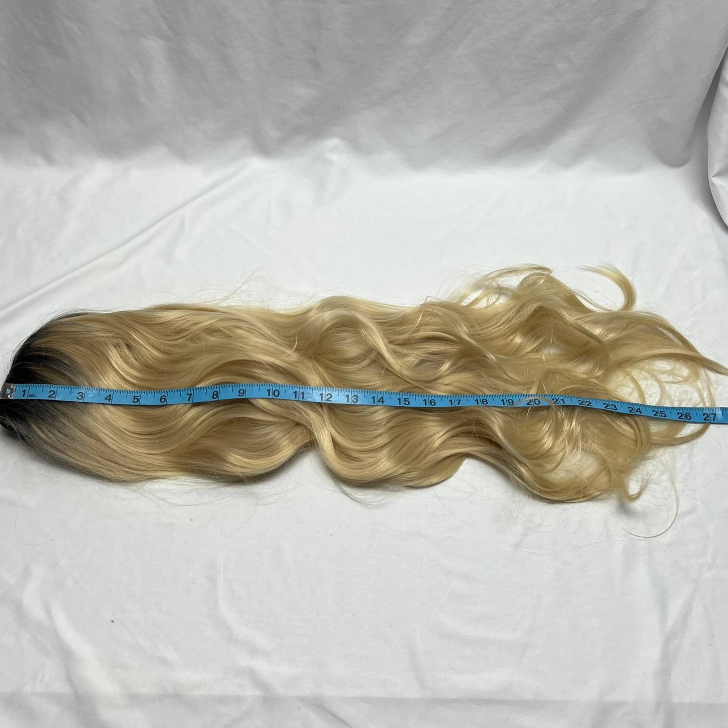 Adult Wig Long Blonde Hair with Dark Roots Wavy New Without Tags