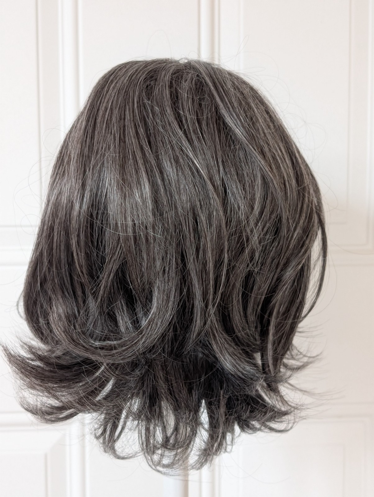 Women’s Medium Straight Wig – Salt & Pepper – Synthetic – Elastic Cap