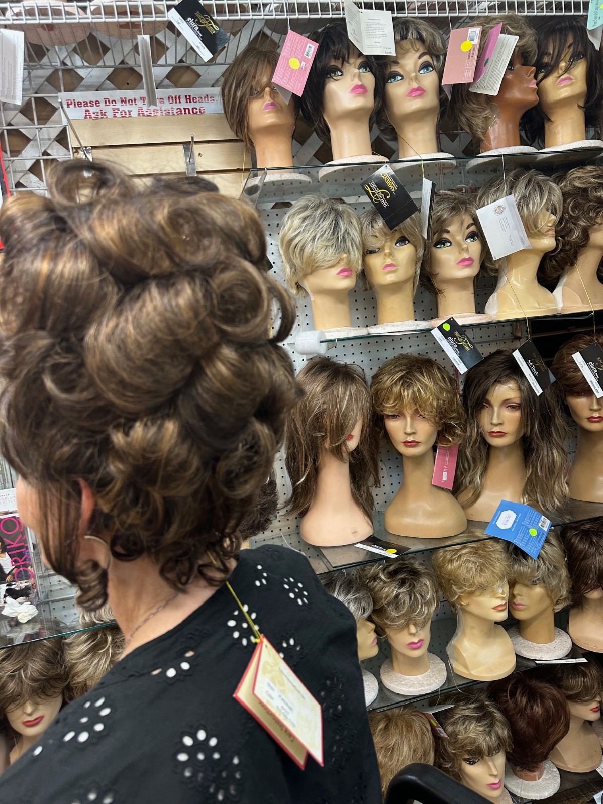 HONEY BROWN TWIPPED UPD SEXY DRAG LOOK NWT PERFECT FOR FUN NITE SASSY WIG