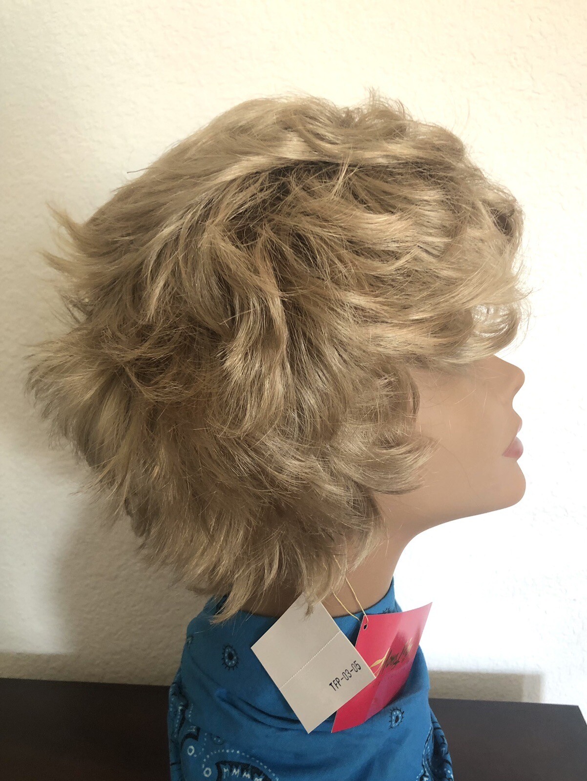 Retro (mid 1990s) Mona Lisa “Winona” Wig 1444 Color 16, New, READ DESCRIPTION
