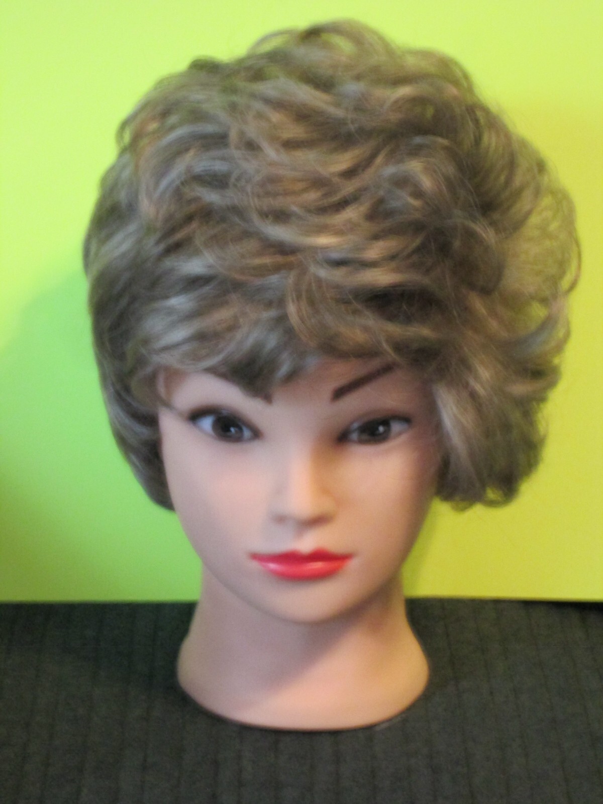 Tony Of Beverly Elura Blend Wig NEVER WORN FITS SMALL TO MEDIUM HEAD LIGHTWEIGHT