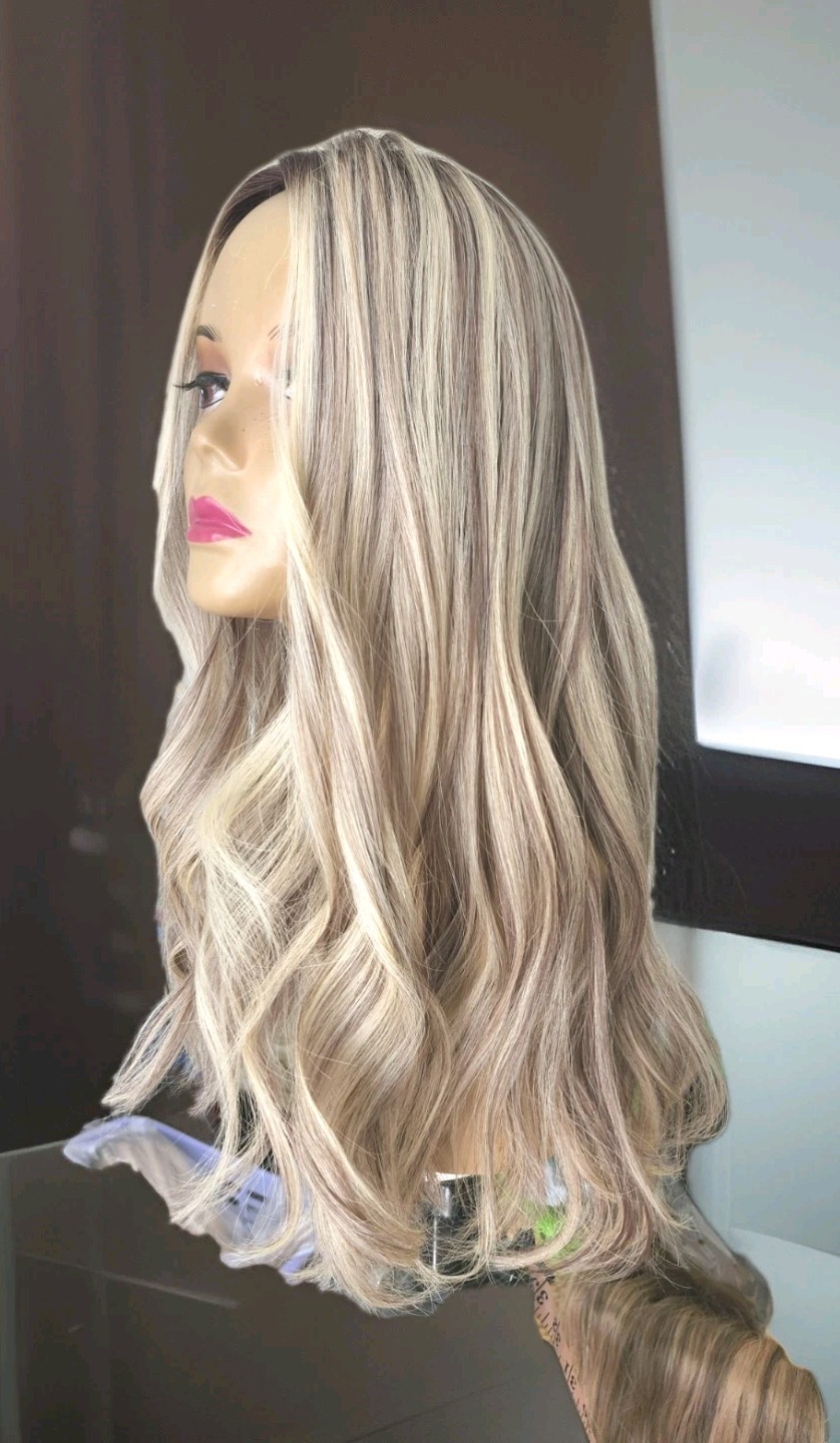 100% HUMAN HAIR 22” PLATINUM BLONDE DIMENSIONS TOPPER SILKTOP 8”X8” FREE PARTING