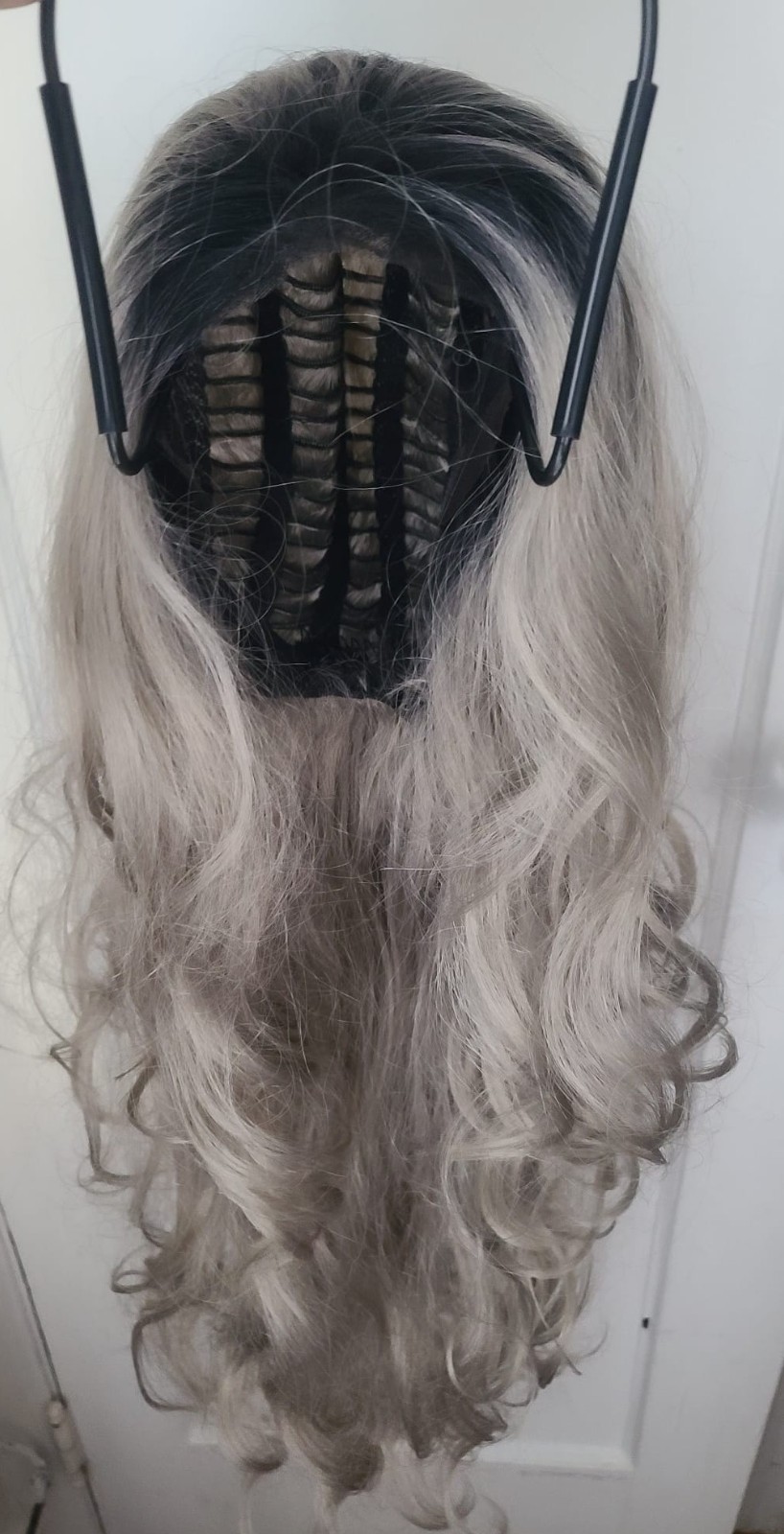 30″ Platinum Blonde Lace Front Wig Long Wavy Curly Silver Blonde No Glue