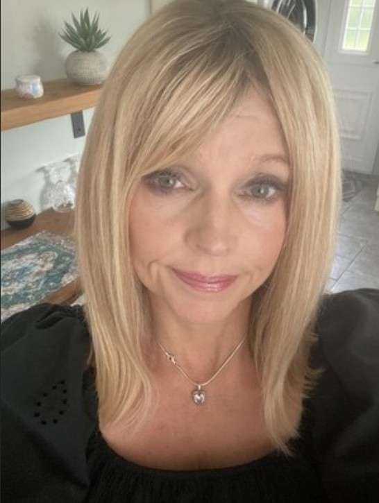 Highlighted Honey Blonde Bob 12” 13×4 Lace 100% Remy Human Hair Wig
