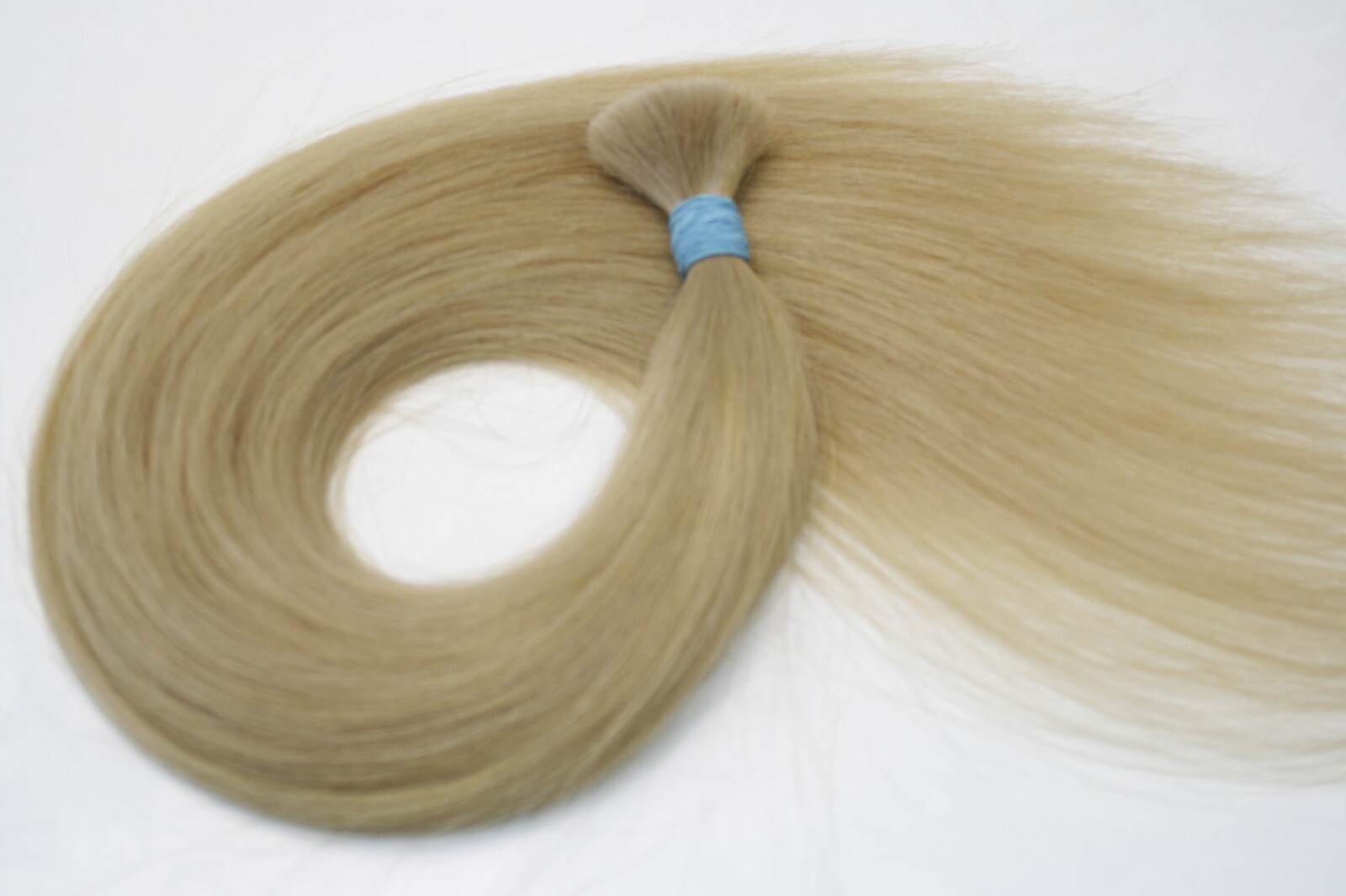 LUX European Natural THIN Hair Slavic Medium Light Blond 75cm/30″ & 147gr/5,19oz
