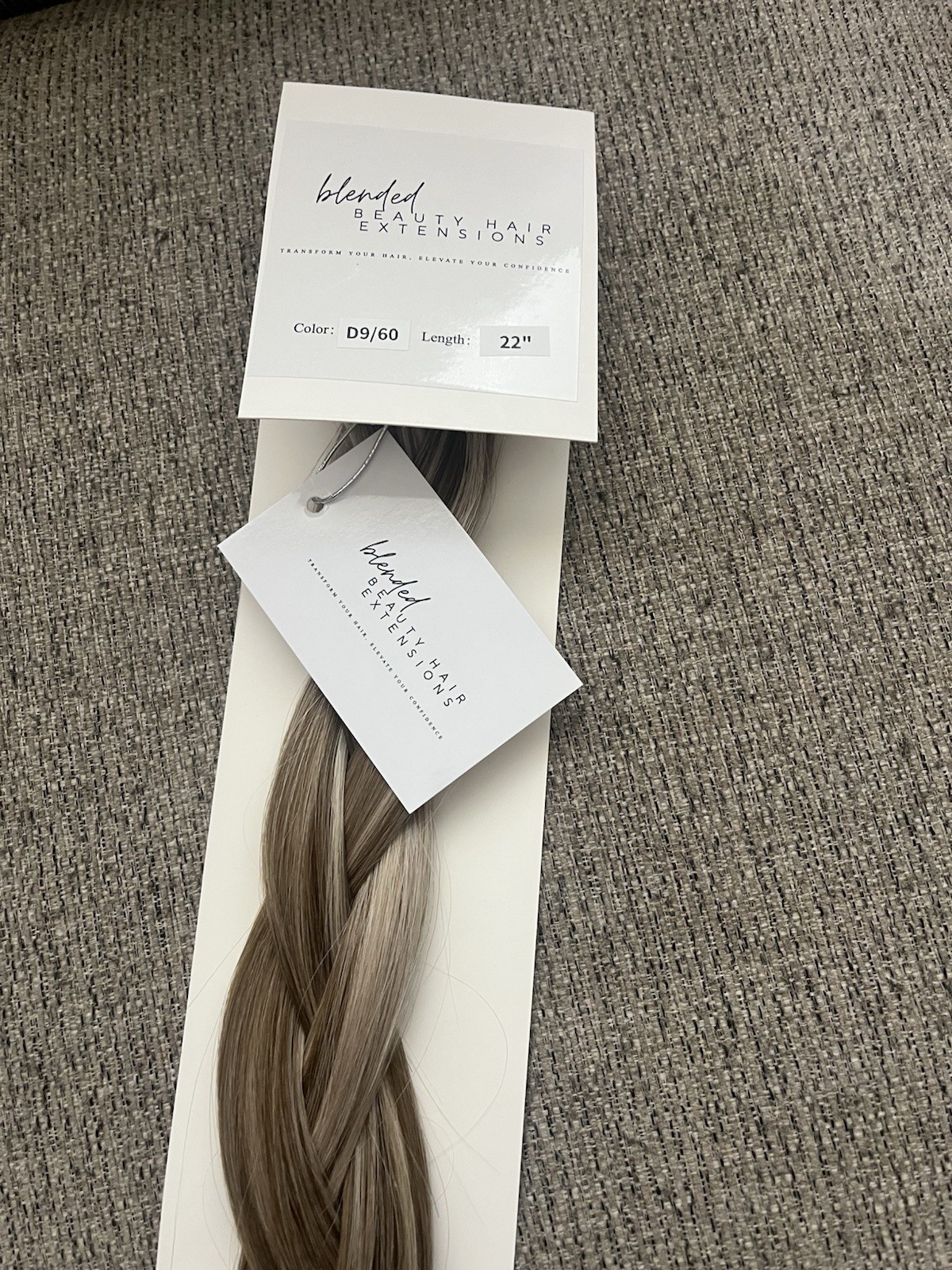 Blended Beauty Hair Extensions (Blende Weft) D9/60 22in Ash Blond/Lt Brown.
