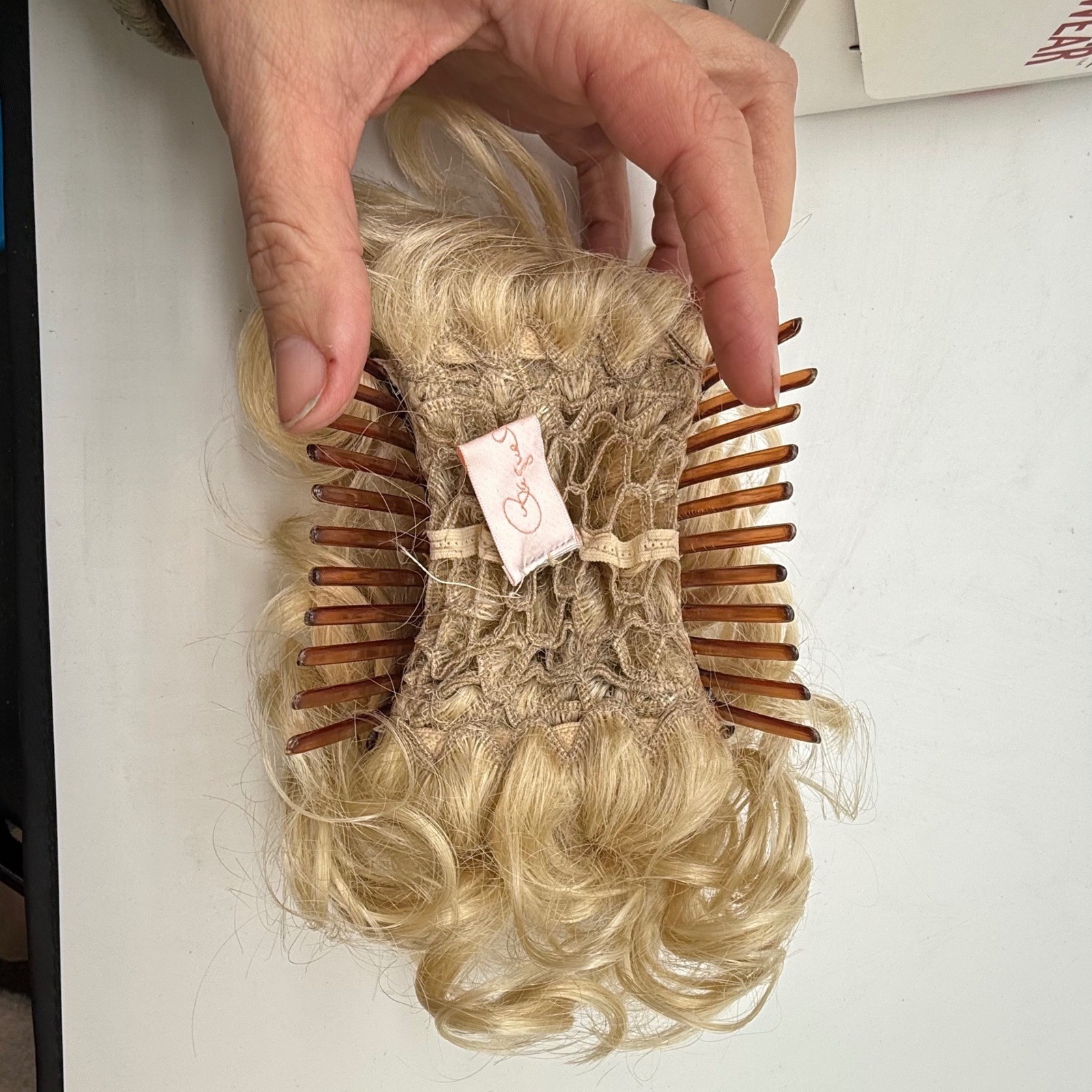 Raquel Welch RW Hair FX Swedish Blonde Act One Hairuwear extension clip in