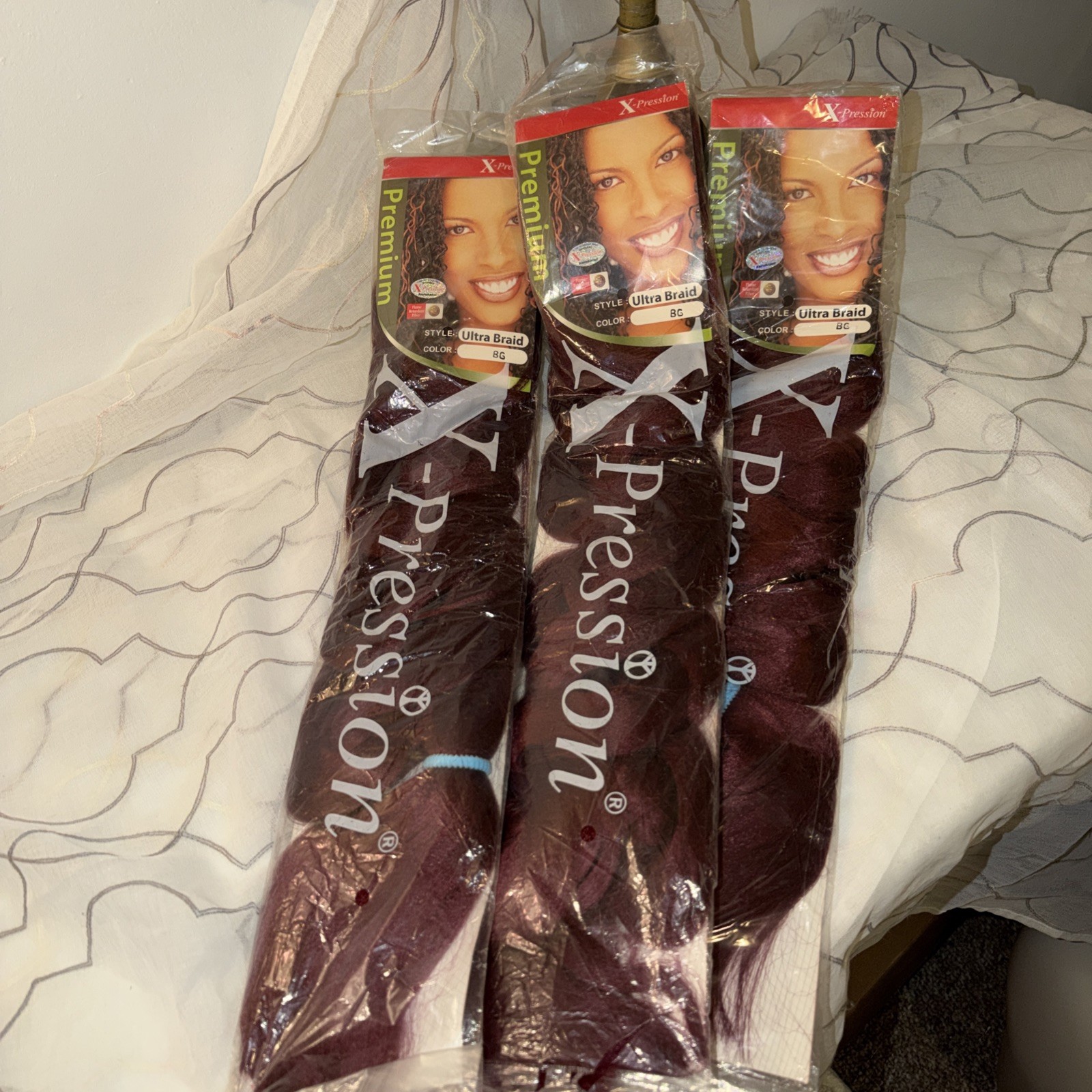 Three Pack Of Expressions Braiding Hair Premium 82 Inch Length Hot Water Set