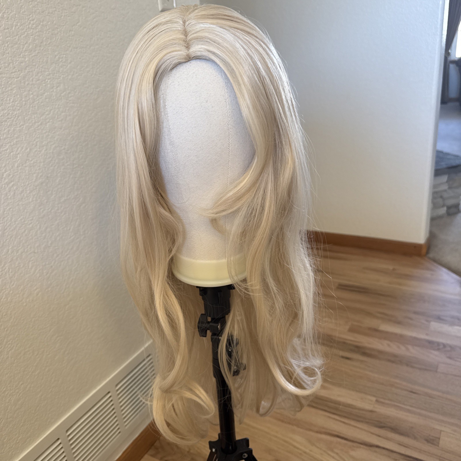 New 400 Lace Cap So Soft Feels Real 28” 613 Blonde Lace Cap Curtain Bangs 400
