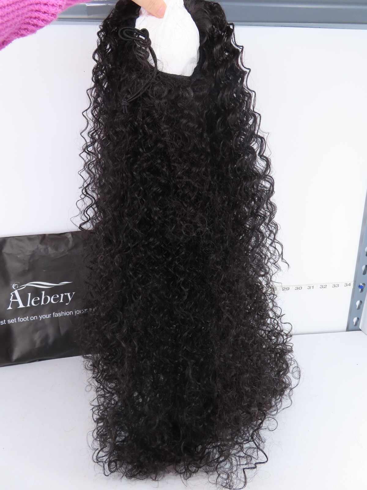 NEW – ALEBERY 27IN DRAWSTRING PONYTAIL DEEP CURLY MIXED HAIR BLACK