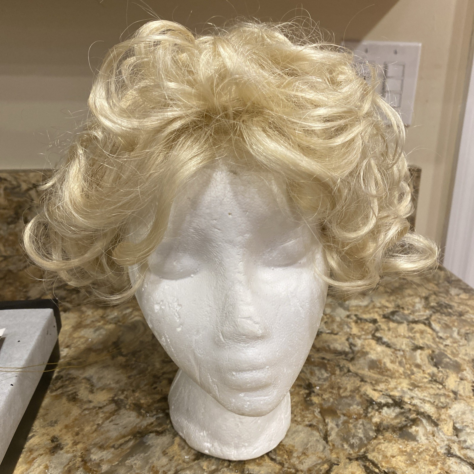 Tony Of Beverly Wig Haily 613BHL22 Blonde & Grey Silver Kapri 101 Lot Of 2 New