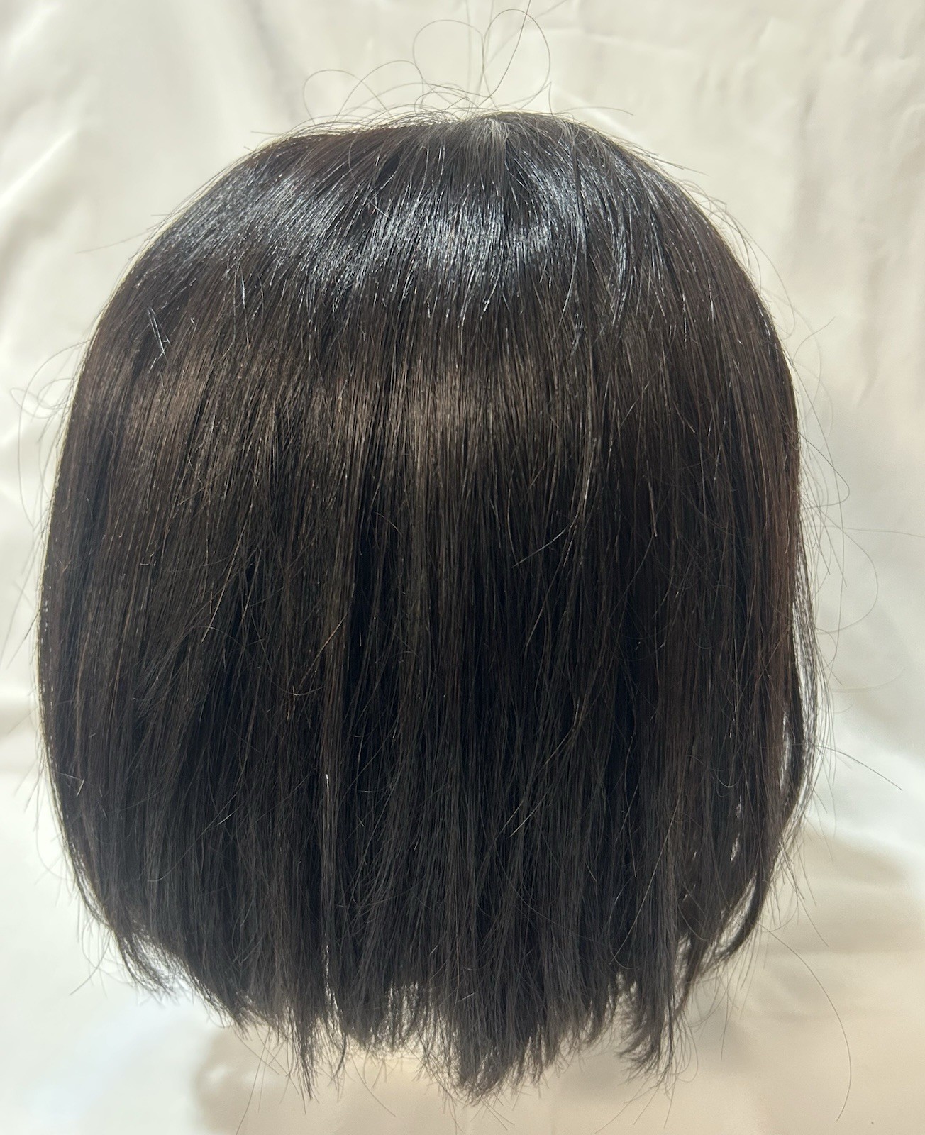 Luvme Human Hair Lace Wig – Natural Black – Side Part Blunt Bob