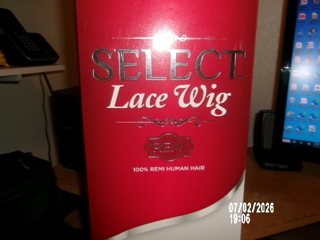 SENSATIONNEL LACE WIG REMI HUMAN HAIR YAKI 18″ COLOR 4