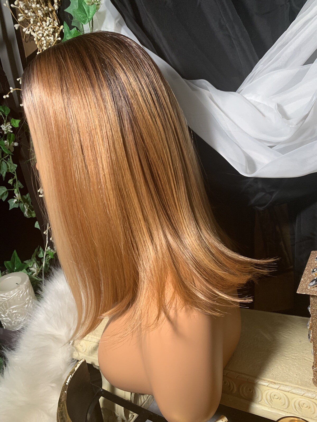 Gorgeous! 14” Rooted Blonde, Brown & Red Mix Lace-front W/ Part, Wig