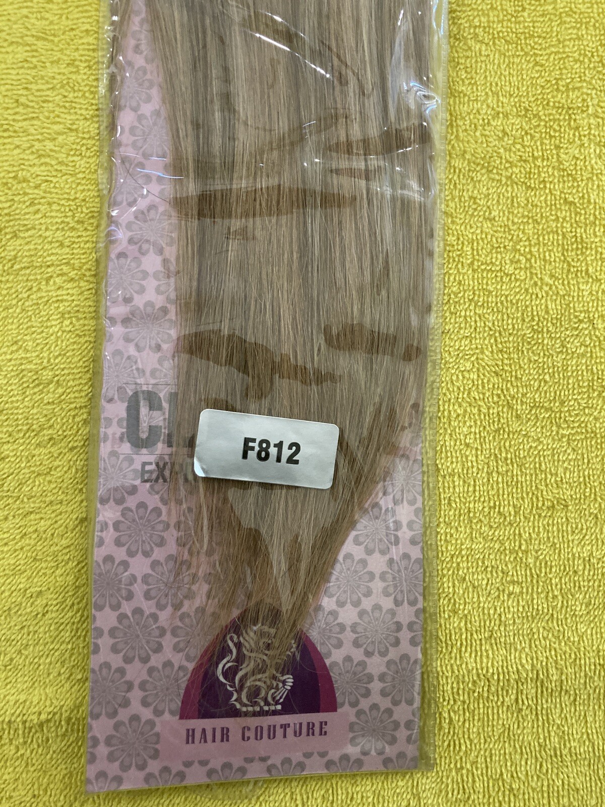 Clip & Go Extensions 100% Human Remy Hair Silky Straight 18″, 6pcs.Color: F812.