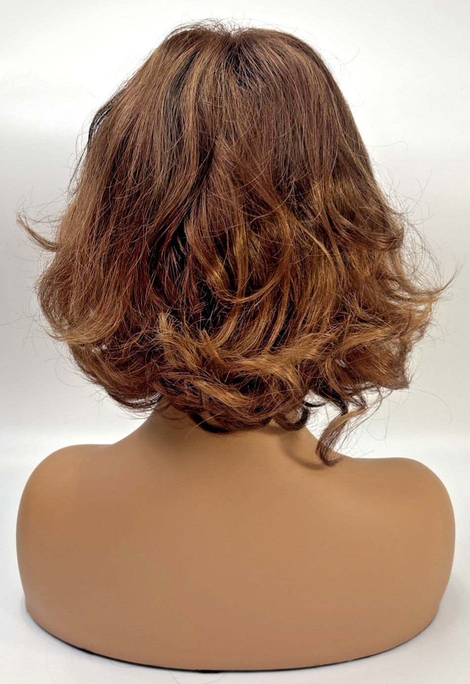 BIANCA ENVY Wig AVERAGE CINNAMON RAISIN