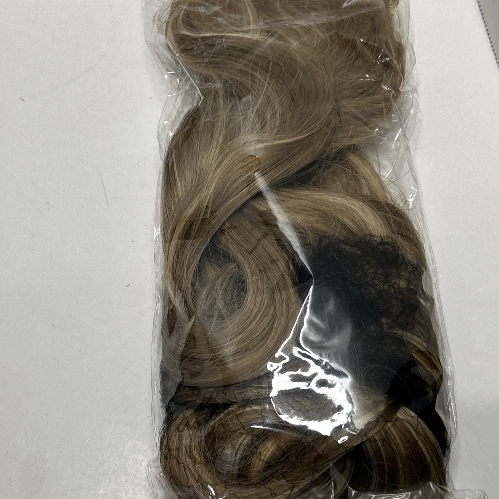 REECHO 12-28” Clip In Hair Extensions- 14LSX4PC18116H10 Blonde W/Highlights New
