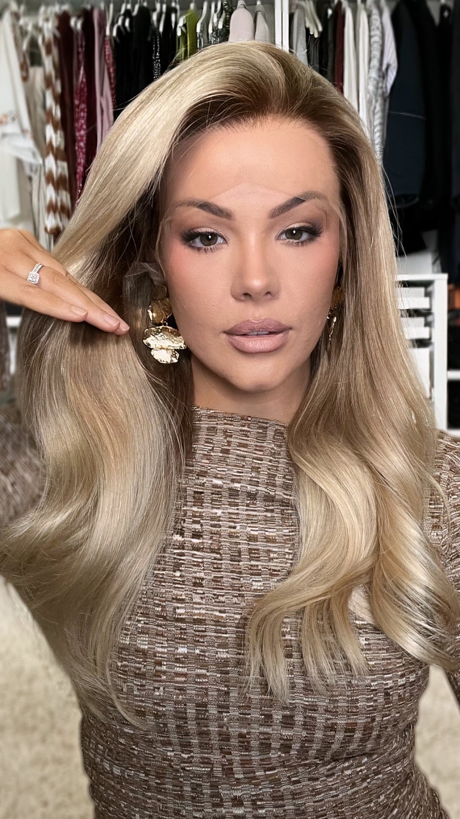 18 Inch Ash Honey Blonde Wavy Wigs Remy Human Hair Lace Front Wigs 180% Density