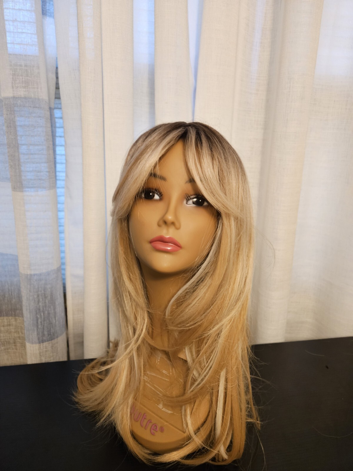 MIXED BLONDE LAYERED BANGS WIG HIGHLIGHTS LONG LAYERS DARKER ROOTS