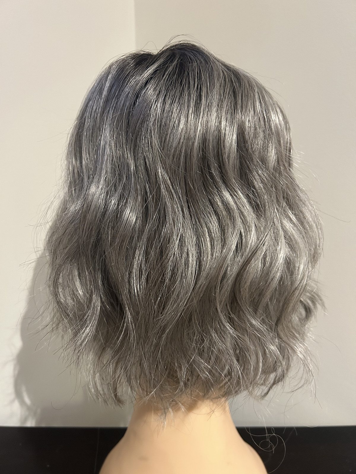 Jon Renau January Synthetic Wavy Bob Wig – Storm – Excellent