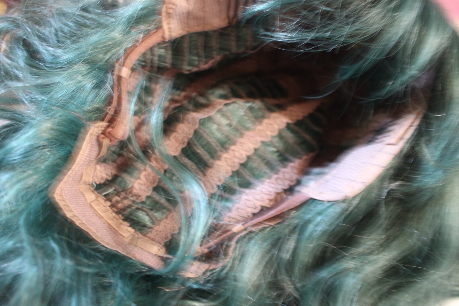 PASTEL DARK GREEN WIG WAVY HAIR WITH BANGS