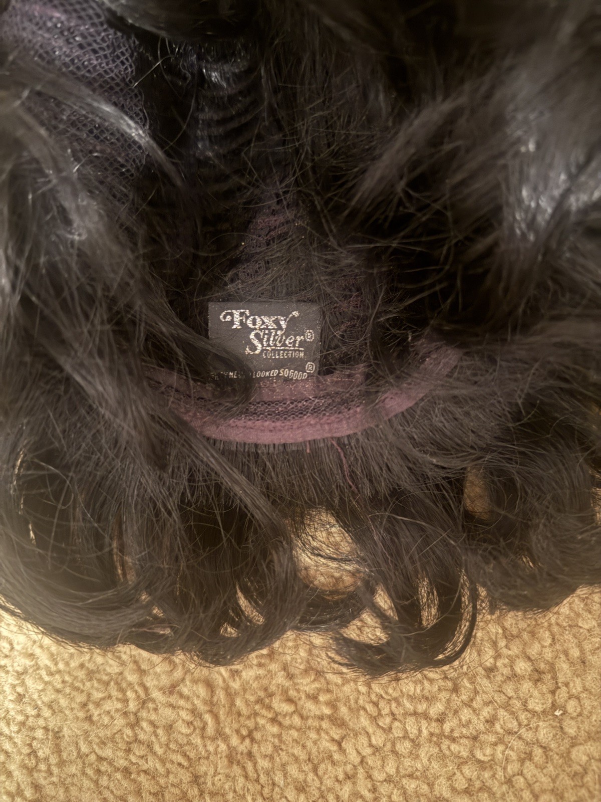 100% Kanekalon Foxy Silver brand Wig Black with bangs and cute curls!