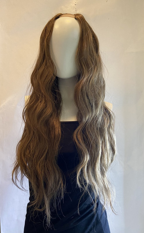 JORDYN WOODS EASILOCKS BODYWAVE LACE U-PART 24″ FUDGE BROWNIE HAIR
