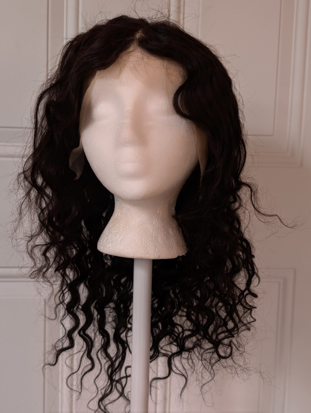 22″ Dark Brown Curly Wig Lace Front Adjustable Cap NWOT Never Worn
