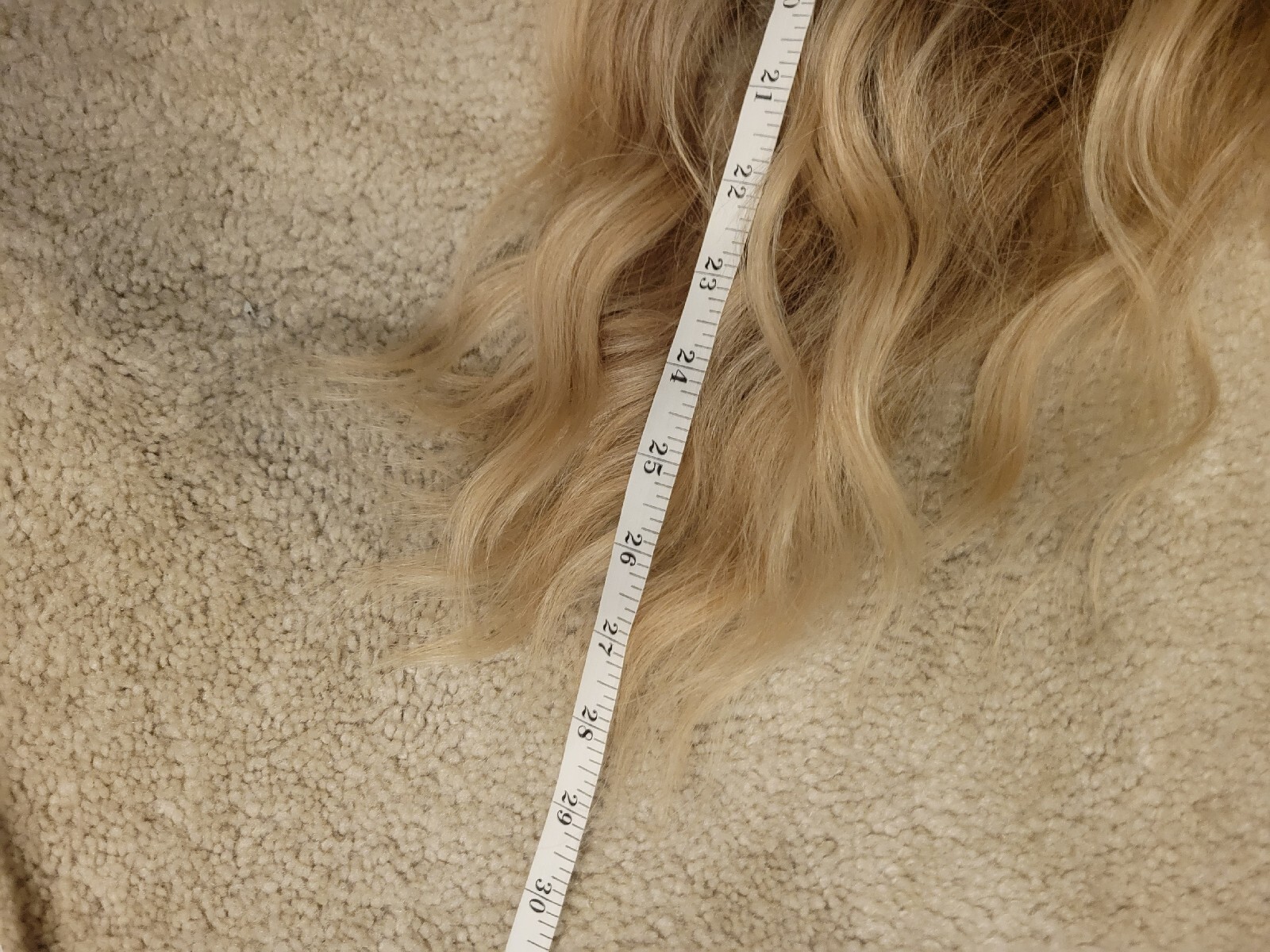 28″ VOLUMINOUS LONG GOLDEN HIGHLIGHTS BLONDE DIRTY BLONDE WAVY WIG NEW
