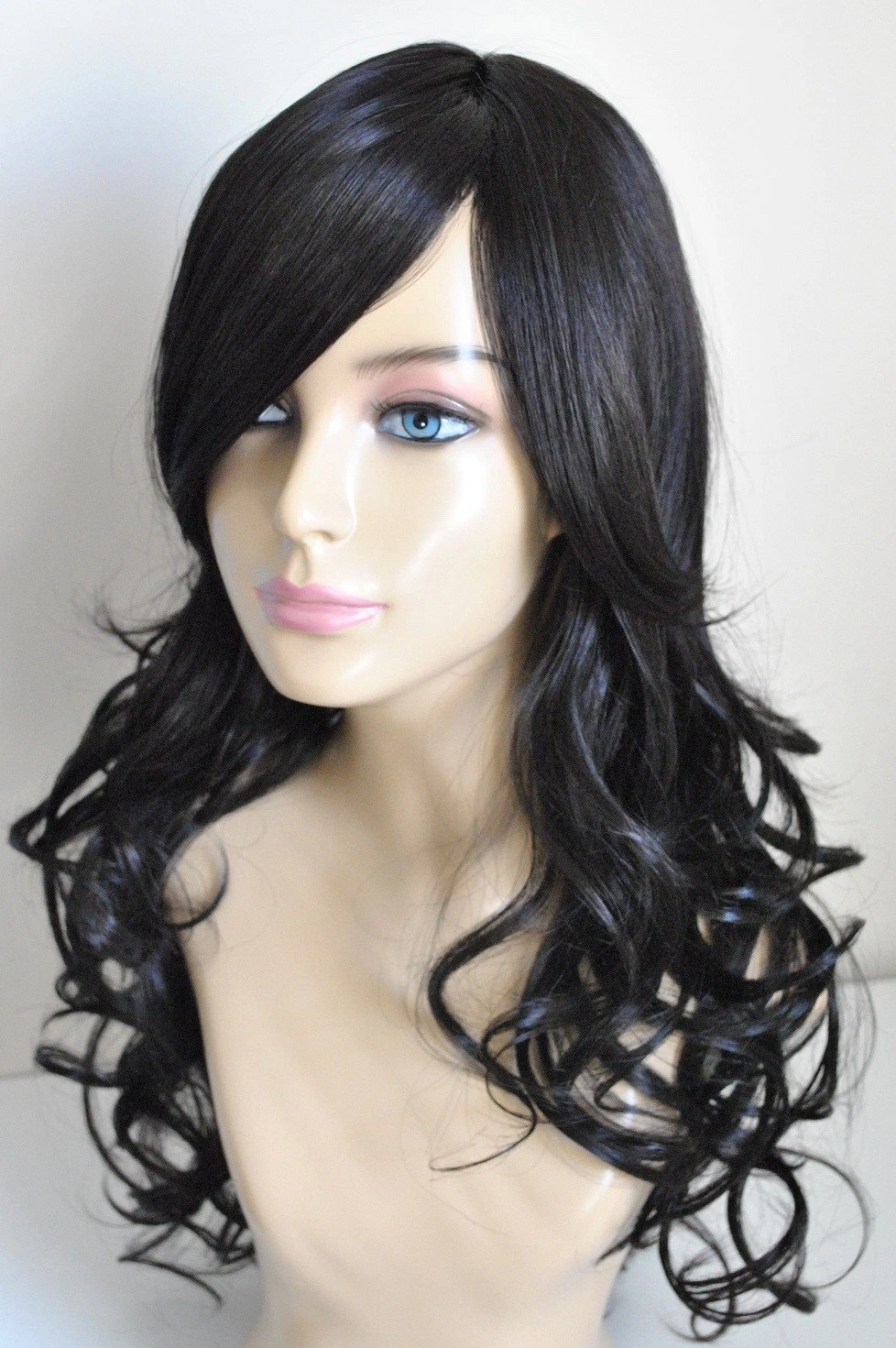 NEW WOMAN’S WIG HI-TEMP KANEKALON FIBER HAIR MADE IN JAPAN #1012