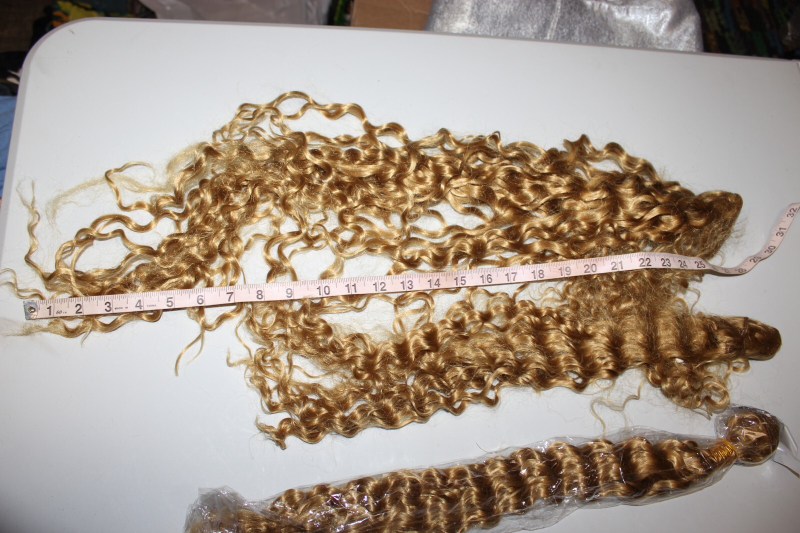 DP 24″ Sew in Hair Extensions Long Pieces Wavy Curly Blonde Blond NEW 3 Sets/Pcs