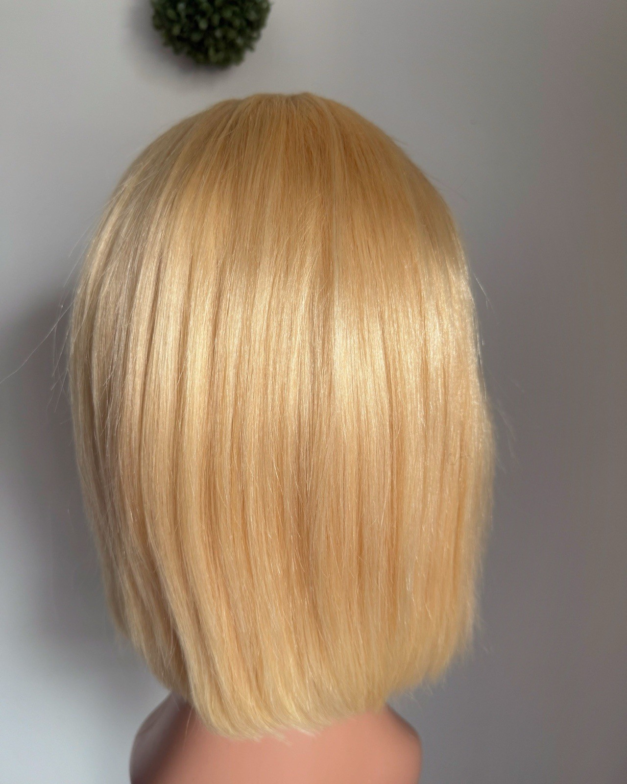 Women’s human Blonde Straight Bob Lace Front Wig, Short, 250% 12”