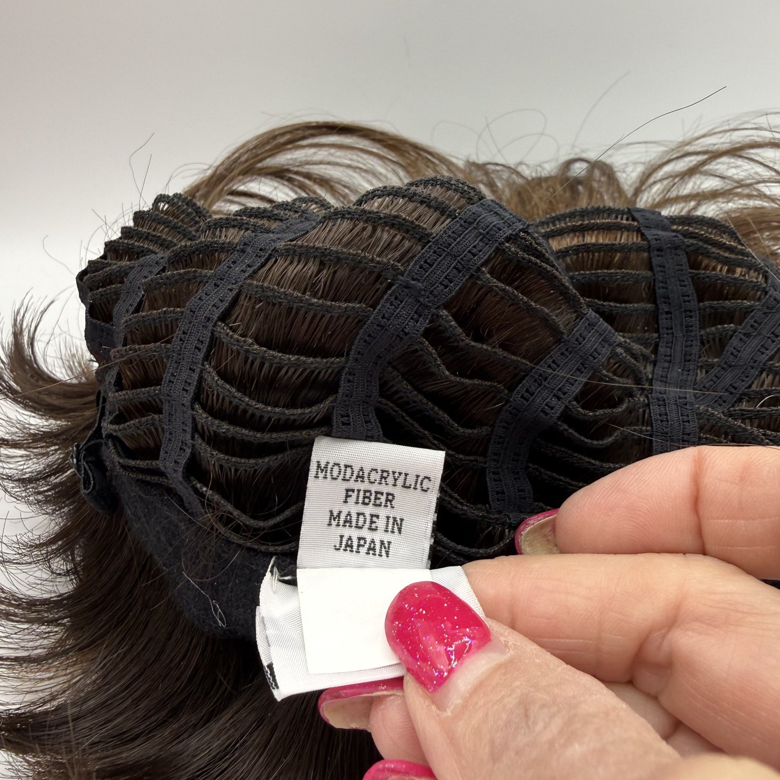 Rene of Paris “Gia” Synthetic Wig Coffee Latte Color Model 2359 – NIB
