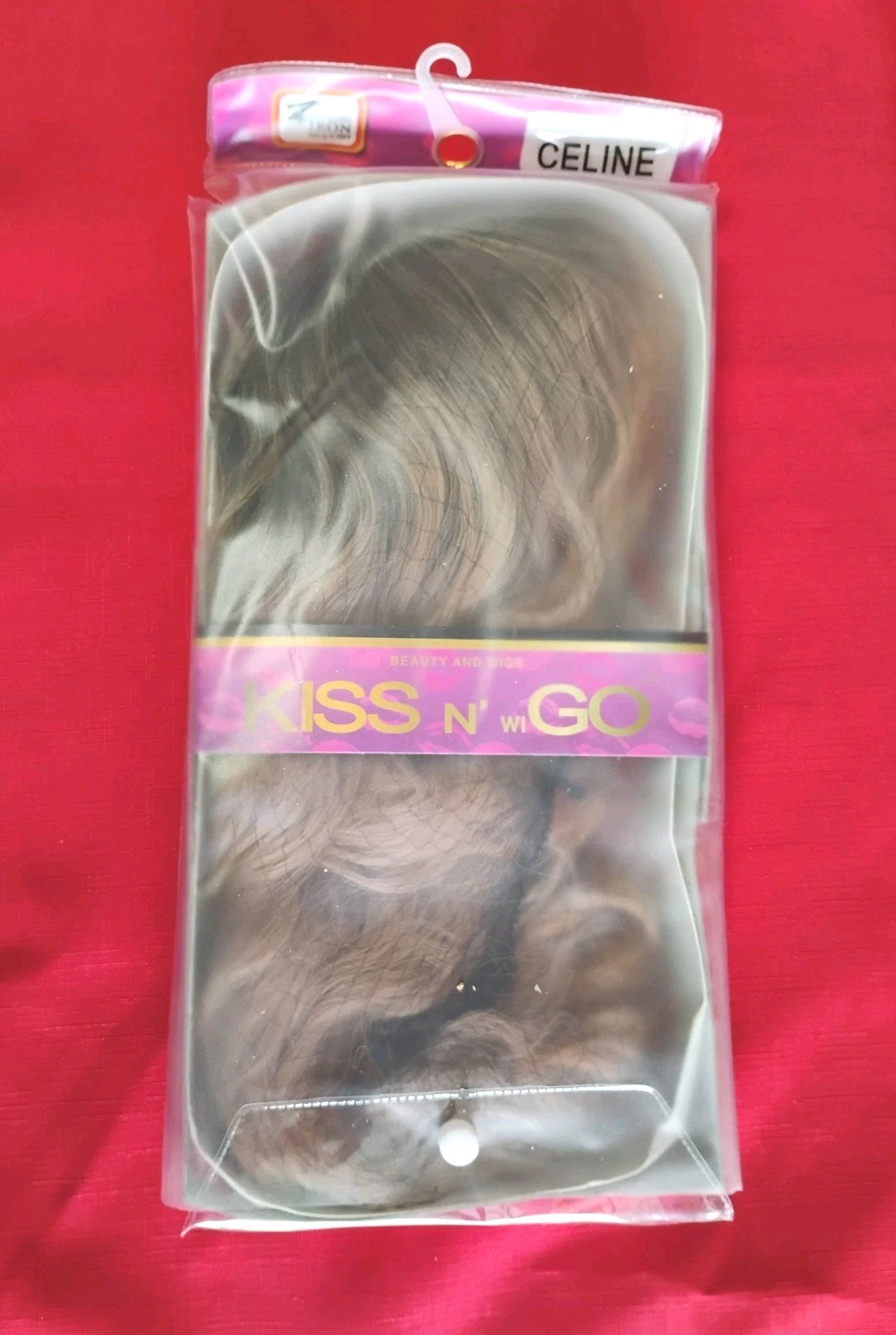 A Belle Kiss N wiGo Women’s Beautiful Celine Frosted TT/27 Shoulder Length Wig