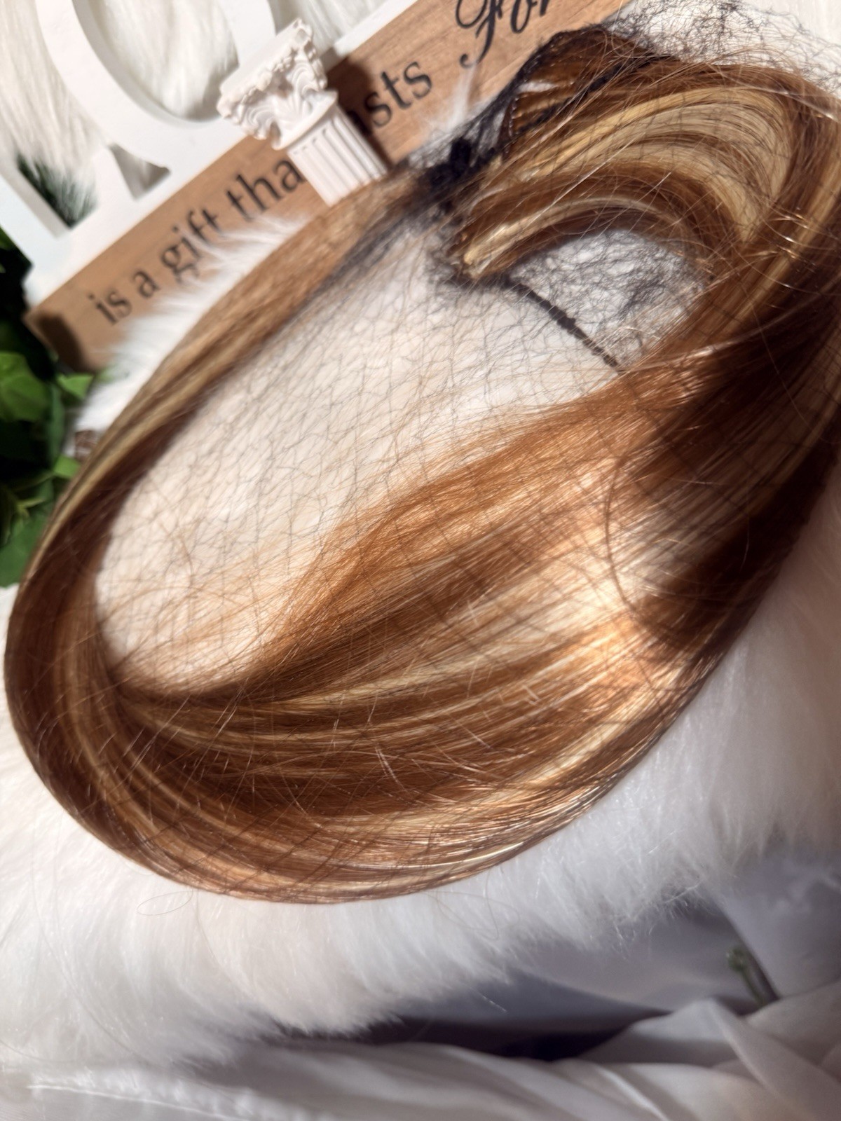 WOW! 14” BROWN COMBO /BLONDE STREAKS, L/F WHOLE LACE TOP, FREE PART WIG!