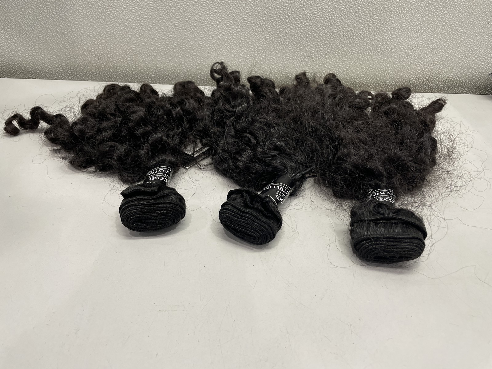 Hautelocks Natural Black Soft Curls Human Hair Extensions 3 Bundles, 18″