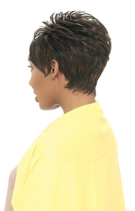 BYNA – VANESSA SYNTHETIC WIG SHORT WAVY WIG