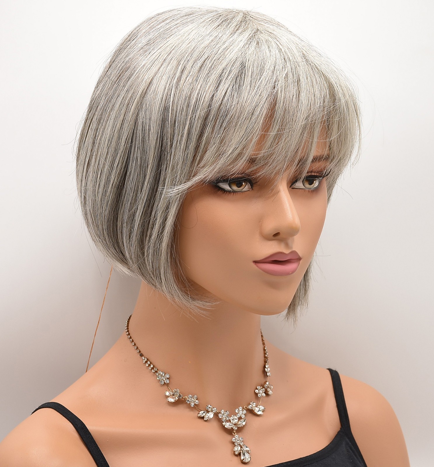 TANDI Wig by Envy, MEGA DEAL! Medium Grey, Heat-Friendly Human Hair Blend NEW