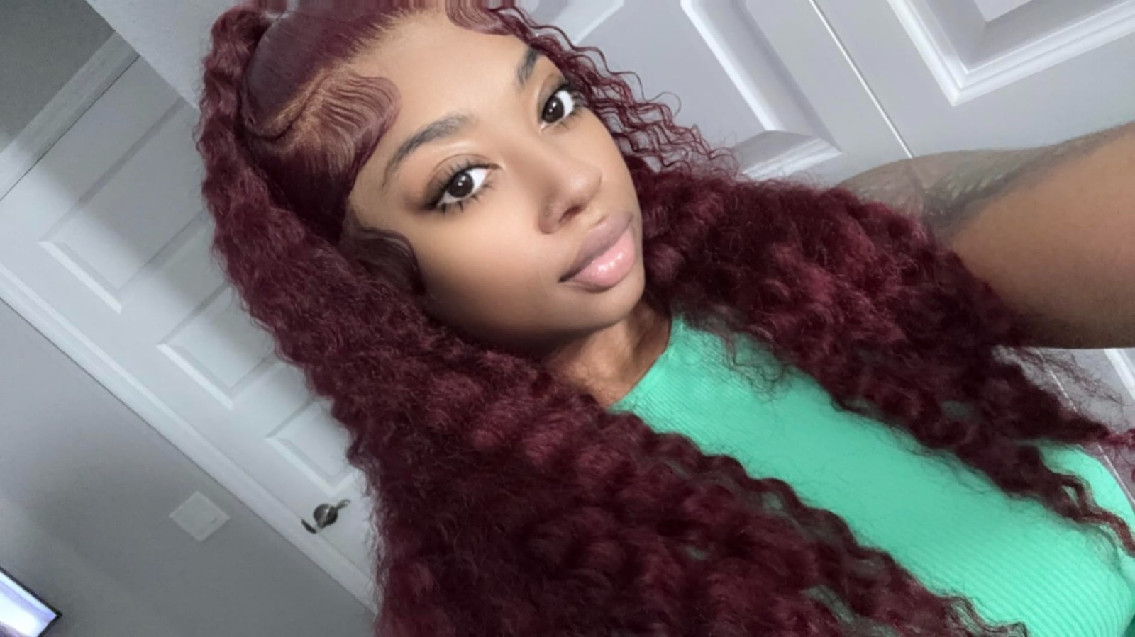 18″ 99J Burgundy Deep Wave Lace Front Wigs Human Hair 180% Density 13×6 HD