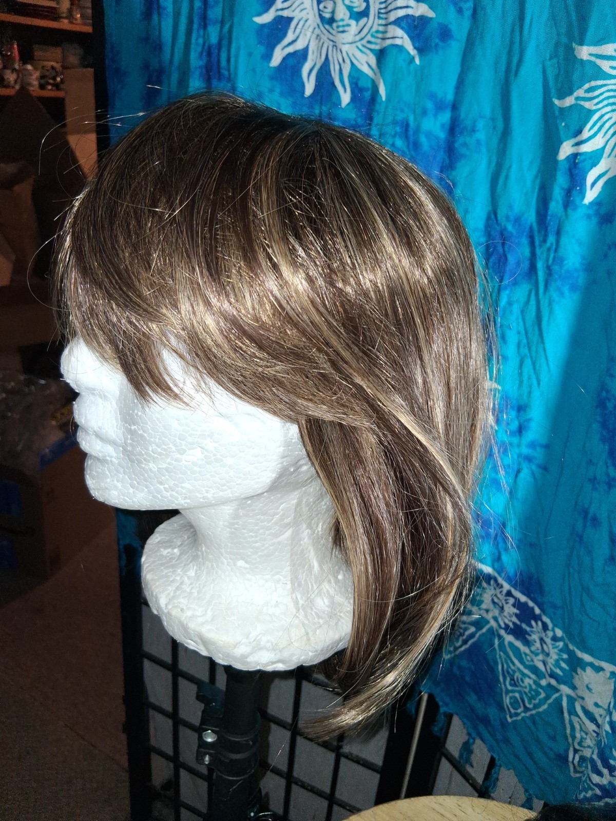 Synthetic Medium Length Light Brown w/Highlights Straight Wig Size Average