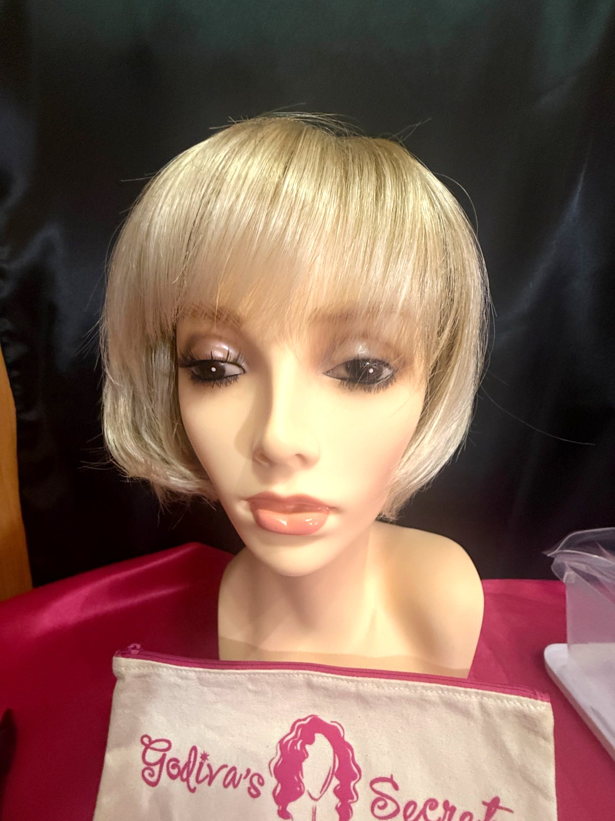 Godiva’s Secret Wigs “Carly Wig” Creamy Blond