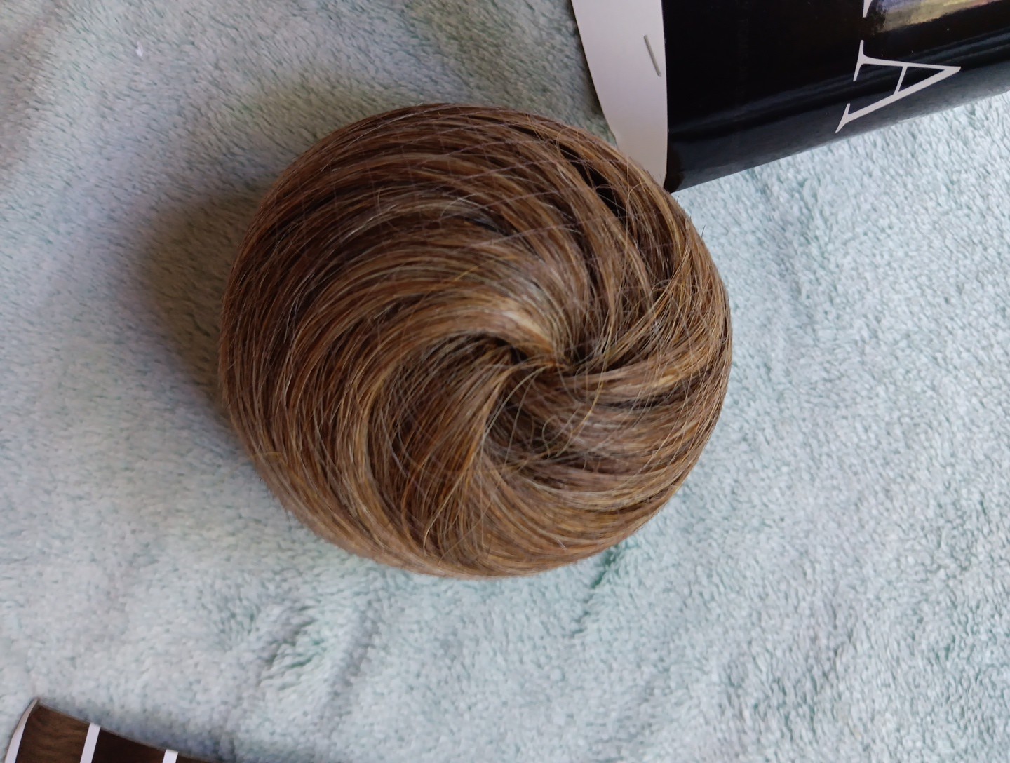 Toni Brattin Hair Fabulous Collection Dark Blonde Wig Honey-Do Bun #621