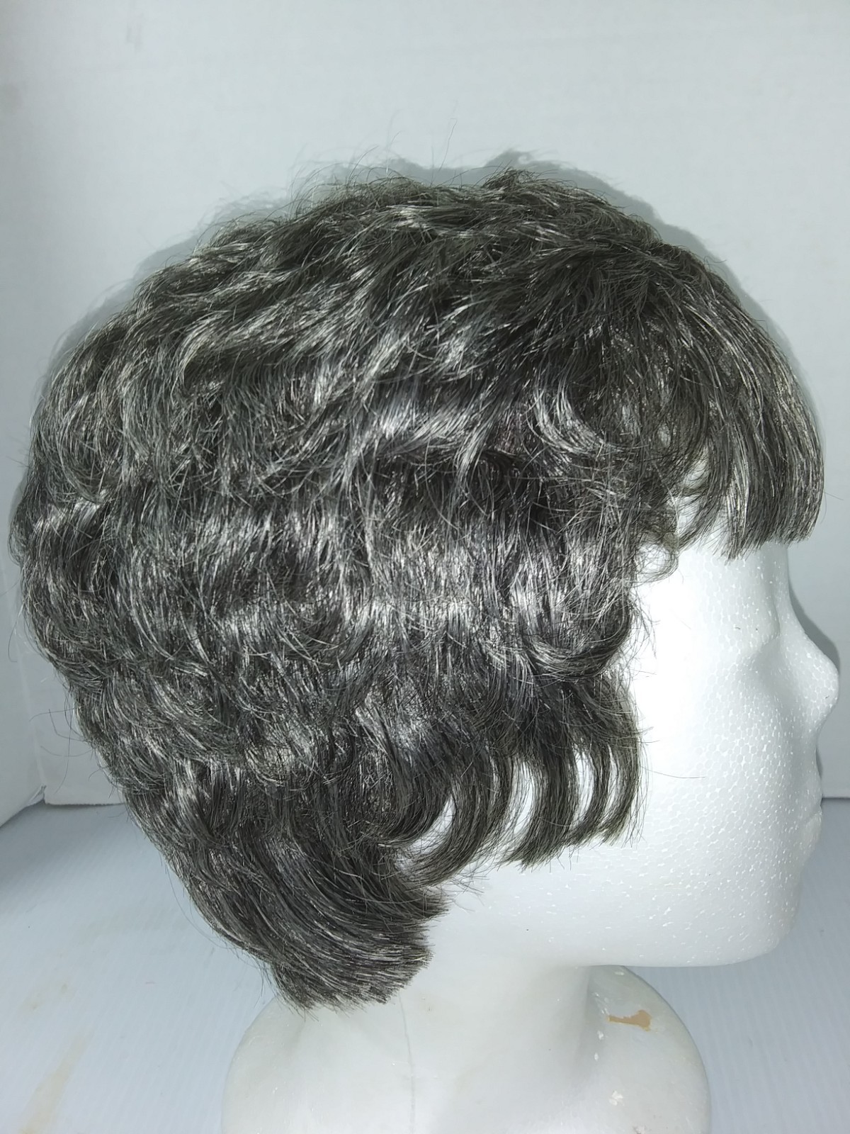 Short Curly Salt & Pepper Gray Wig Textured Acrylic Shag Pixie Wavy Vtg