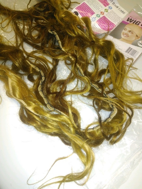 Jewhaut 32″ Wig Human Hair 13×6 HD Body Wavy Soft Lace Front 27# Honey Blonde