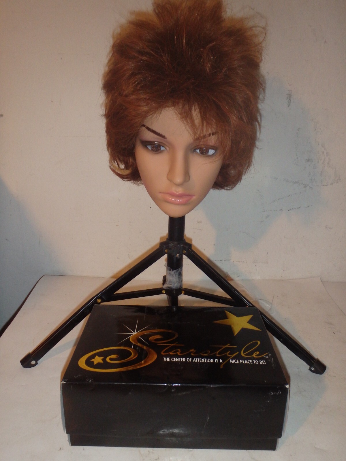 TWC Starstyle Reese K307 Average 21″-22″ Synthetic Wig