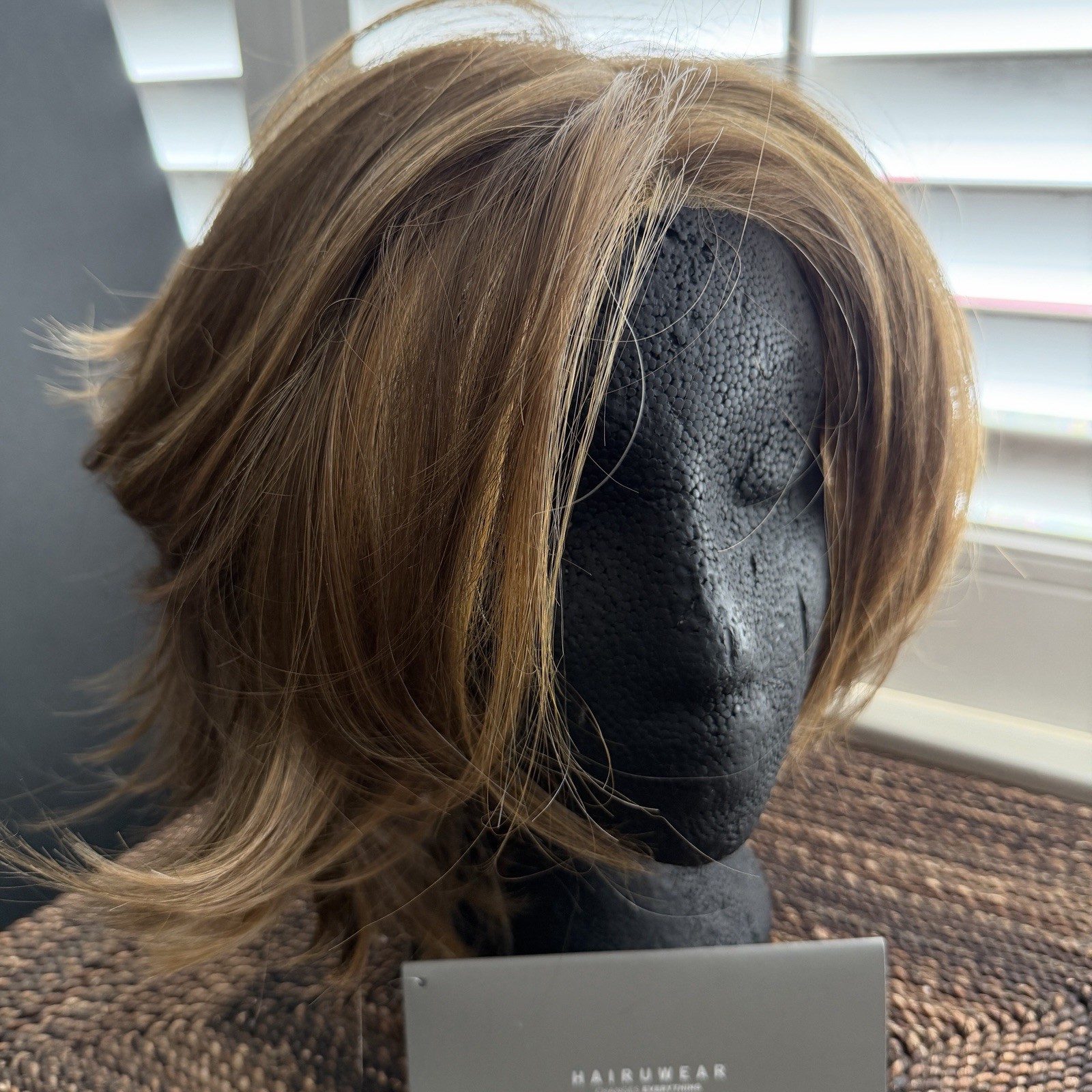 Raquel Welch Wig, In Charge RL12/16 HONEY TOAST , NWT